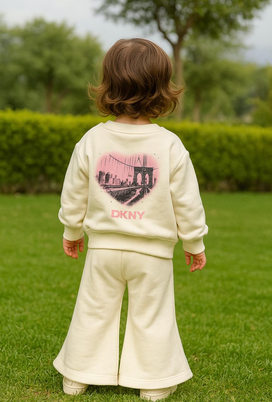 Heart logo flapper Tracksuit for girls