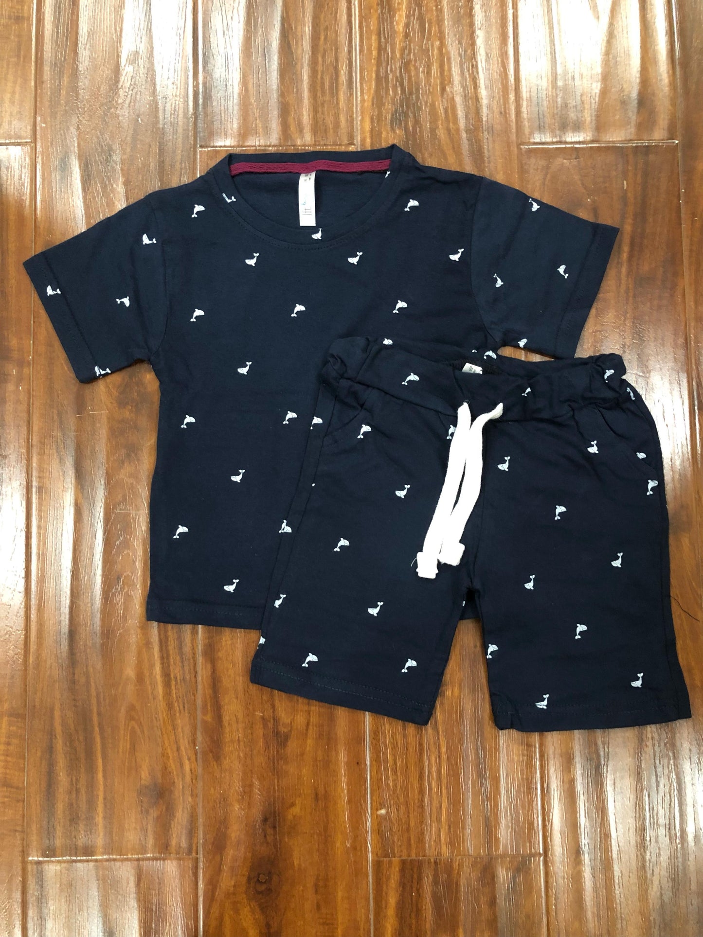 Black whales T-shirt and shorts set for kids