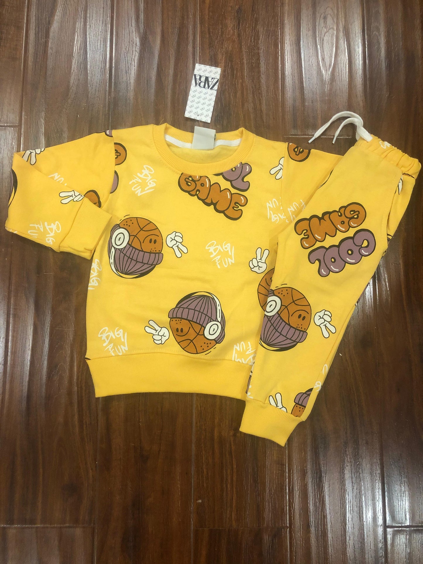Yellow cool game tracksuit