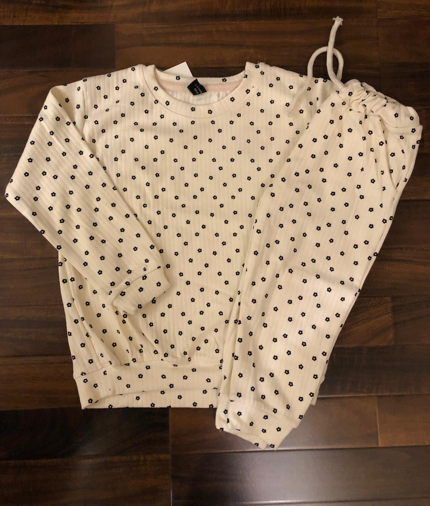 White mini flowers tracksuit for kids