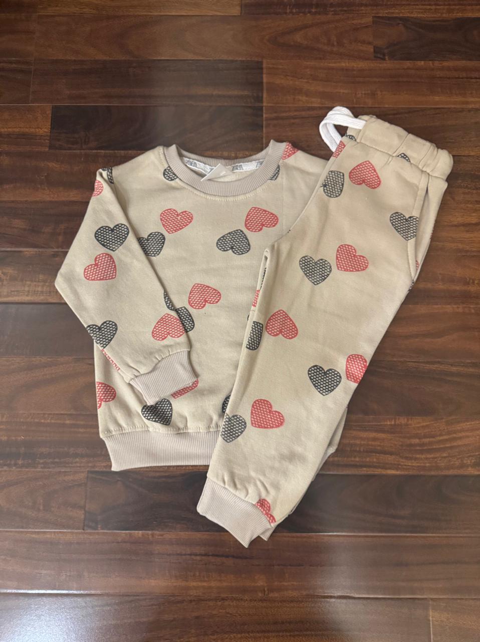Skin hearts tracksuit for kids
