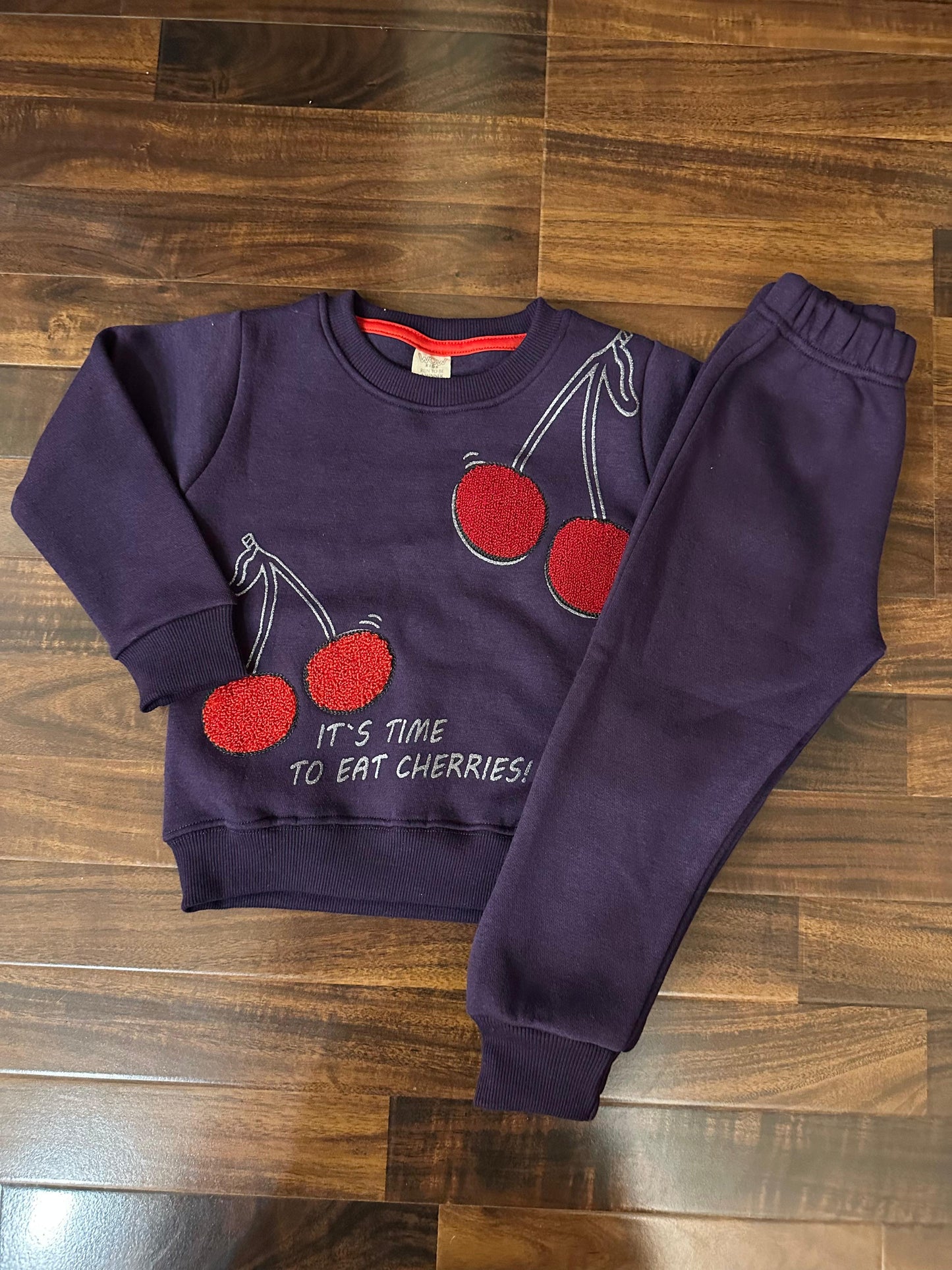 Lilac cherries tracksuit for kids
