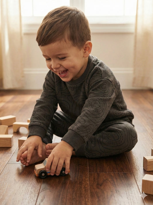 Contour print tracksuit for kids