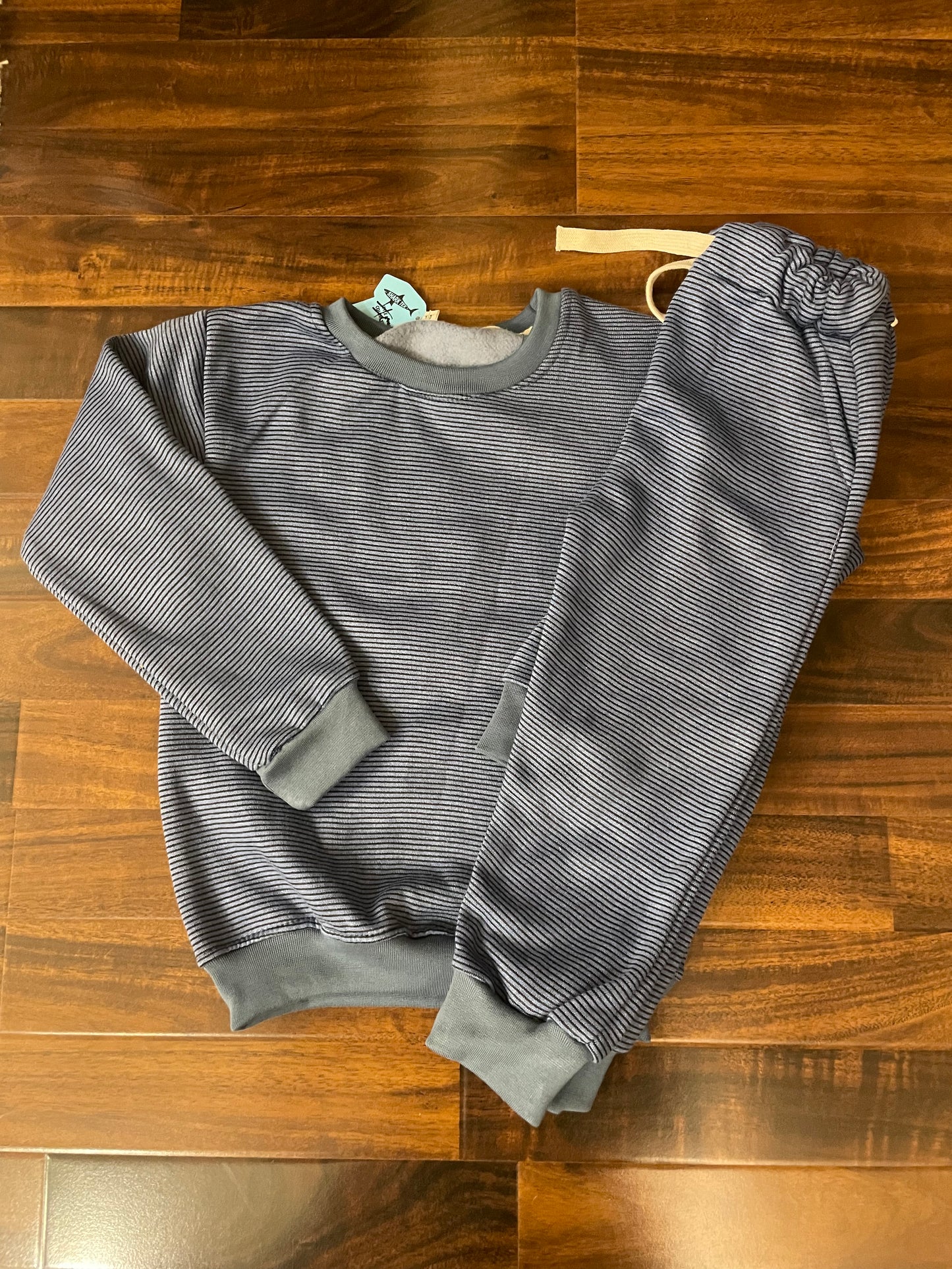Striped lounge tracksuit for kids
