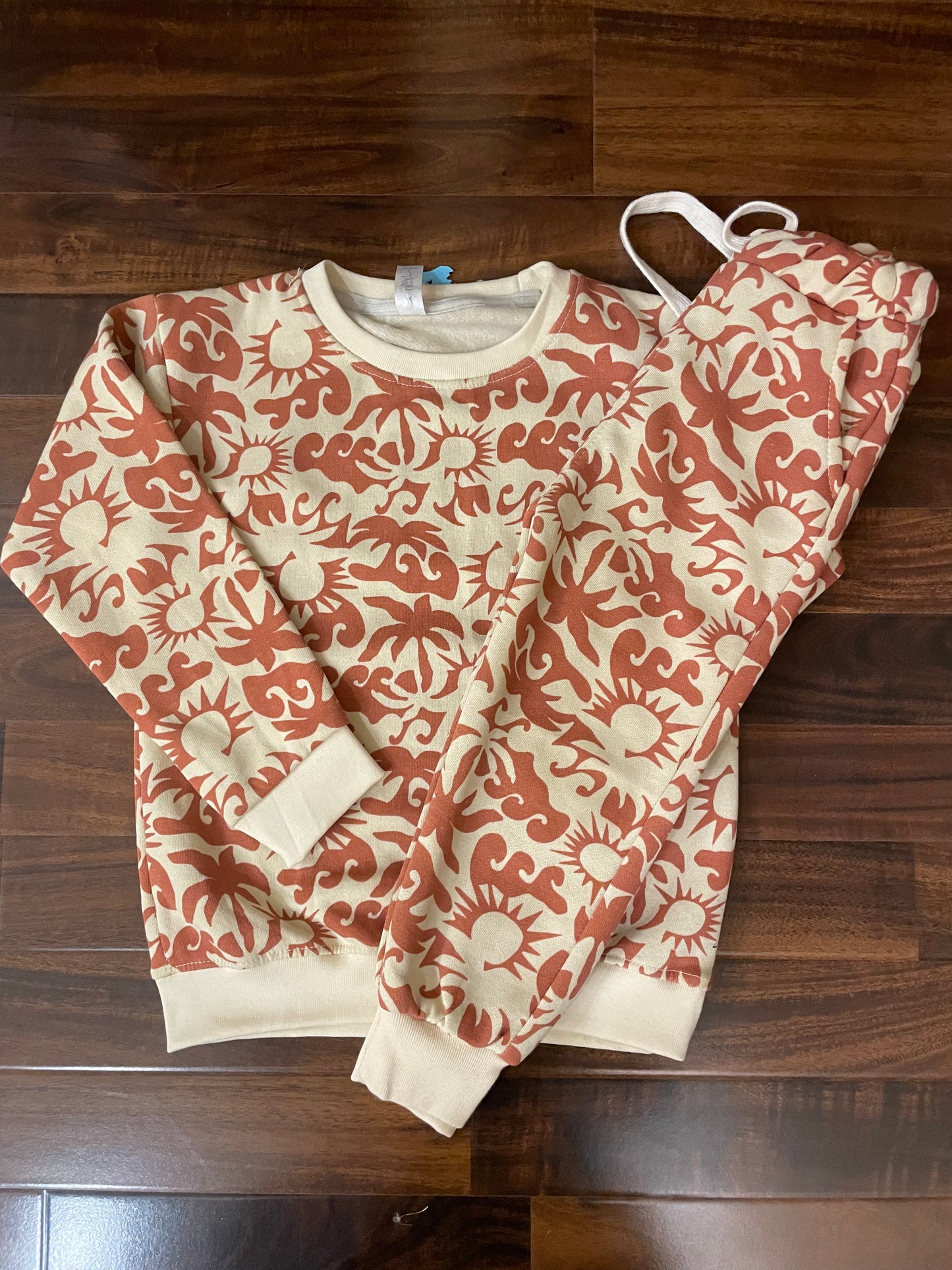 Brown sun and wave tracksuit for kids
