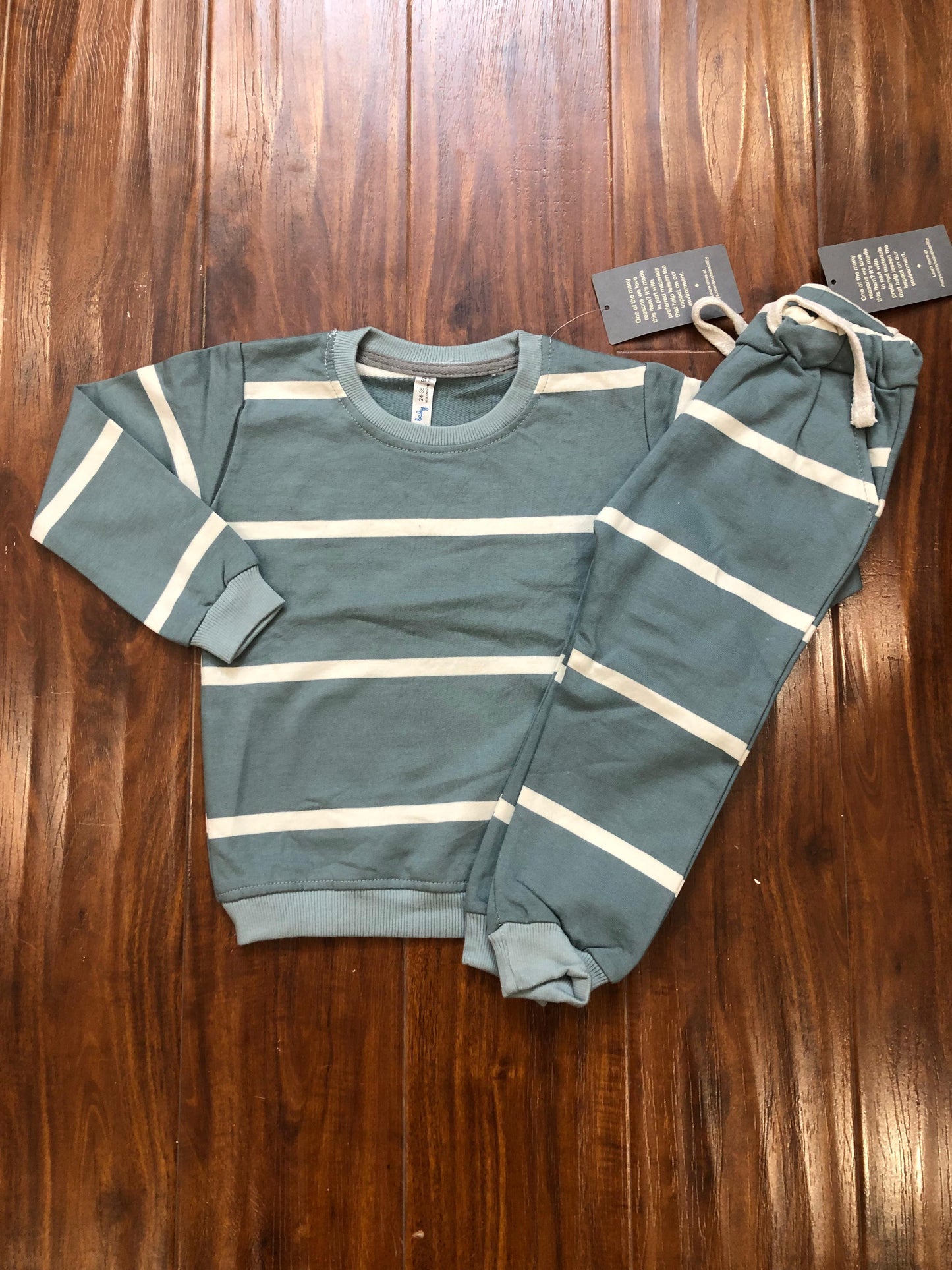 Green and white panel tracksuit