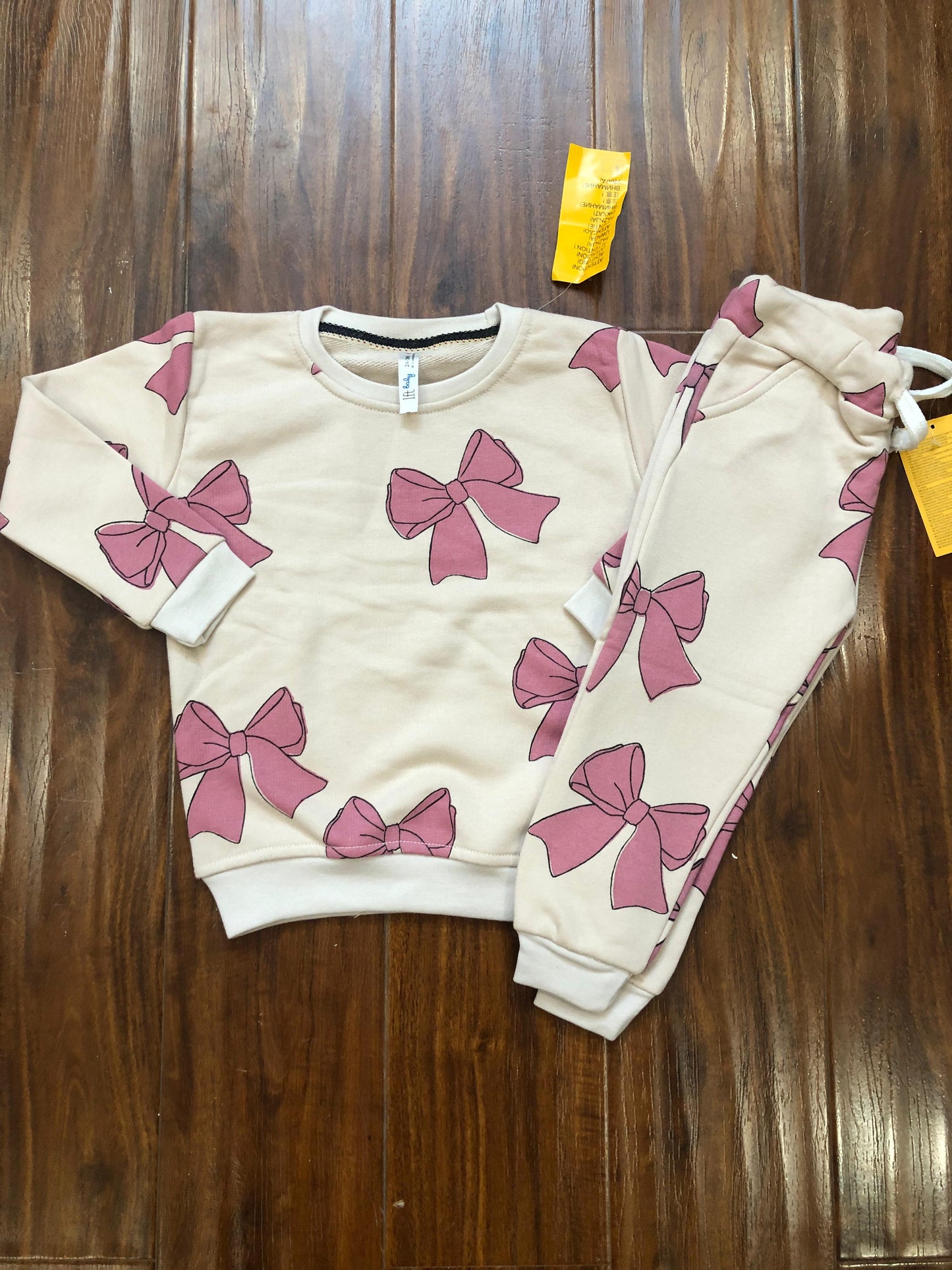 Big bows tracksuit