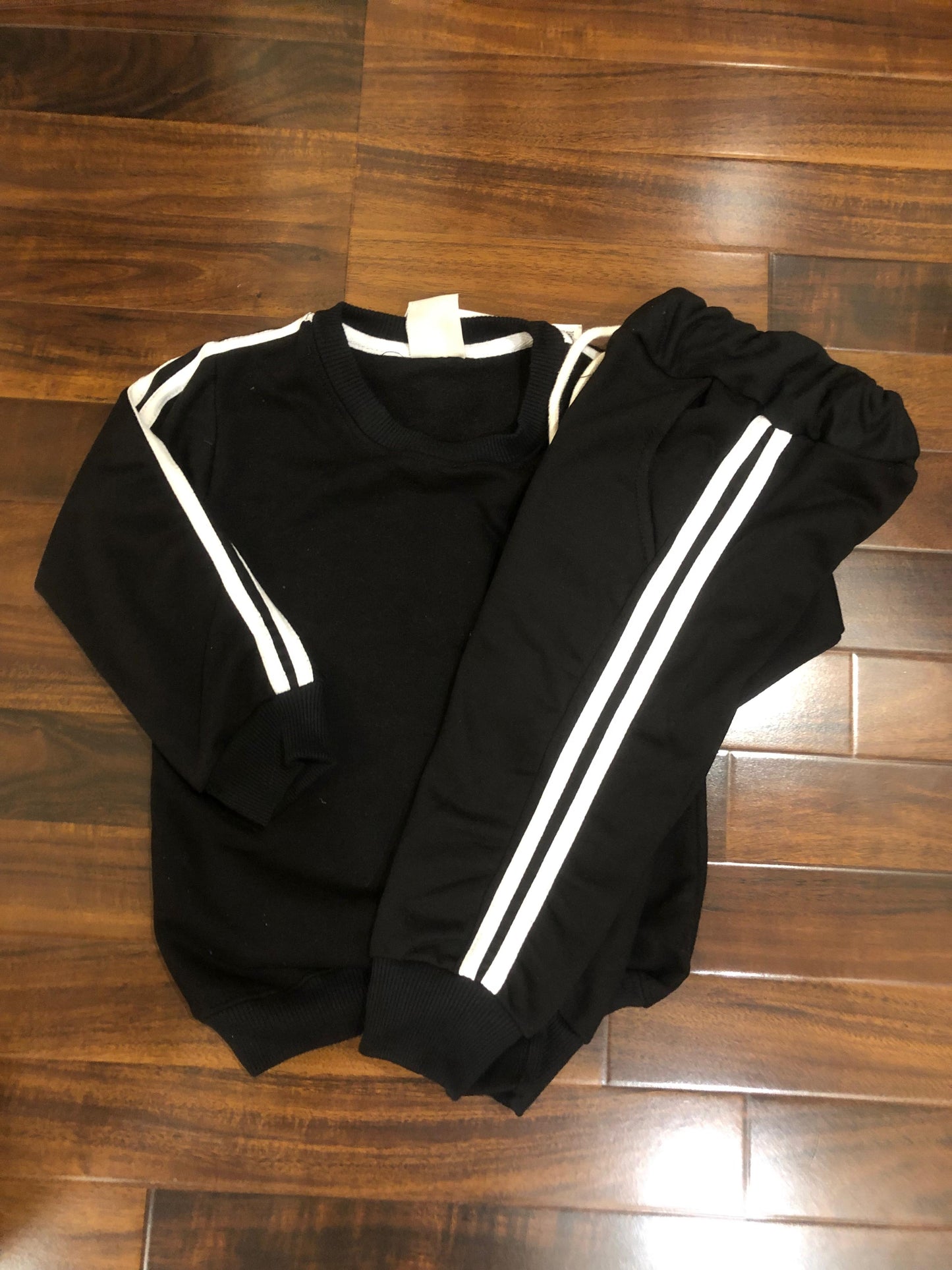 Black side stripes tracksuit